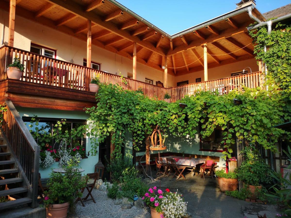 Hotel Der Eberhard - Wohnen & Essen Bei Ilse Sankt Michael in Obersteiermark Esterno foto
